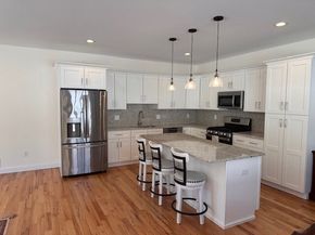 61 Spring Hill Dr 61, Uxbridge MA 01569