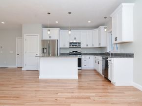 76 Pouts Ln 76, Uxbridge MA 01569