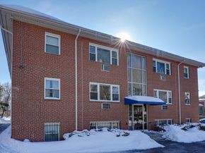 11 Cogswell Avenue 15, Cambridge MA 02140