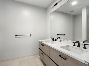 68 Los Angeles 306, Newton MA 02458