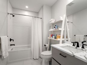 68 Los Angeles 306, Newton MA 02458