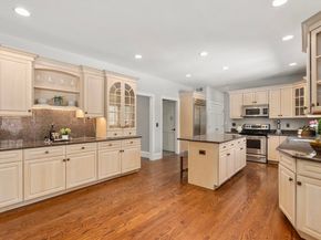 62 Walpole St, Dover MA 02030