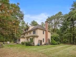 62 Walpole St, Dover MA 02030