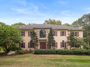 62 Walpole St, Dover MA 02030