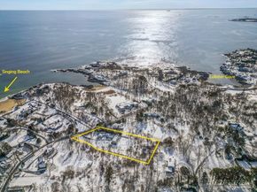 25 Masconomo St, Manchester MA 01944