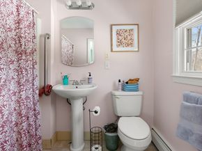 25 Masconomo St, Manchester MA 01944