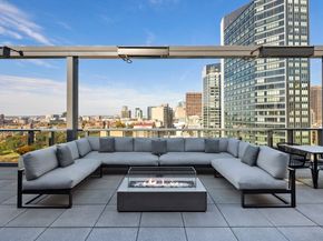 55 Lagrange St 1607, Boston MA 02116