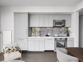 55 Lagrange St 1607, Boston MA 02116