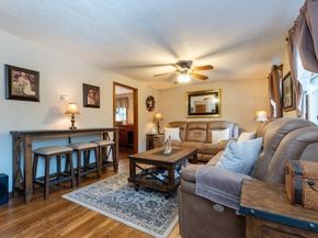 12 Ridgeway Ave, Billerica MA 01821