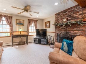 12 Ridgeway Ave, Billerica MA 01821