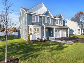 6 Callahan Drive, Woburn MA 01801