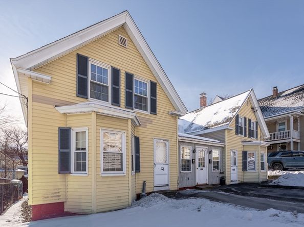 208 Laurel St, Fitchburg MA 01420