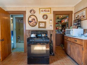 208 Laurel St, Fitchburg MA 01420