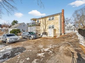 596 Ash St, Brockton MA 02301