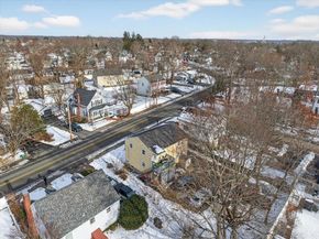 596 Ash St, Brockton MA 02301