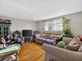 596 Ash St, Brockton MA 02301