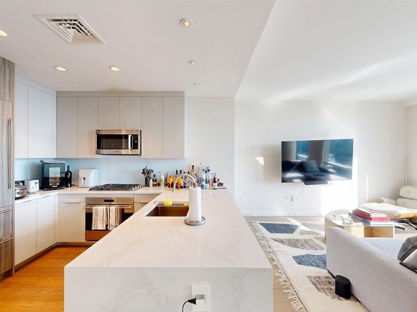 188 Brookline Ave 23B, Boston MA 02215