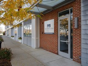 23 Shipyard Dr 206, Hingham MA 02043