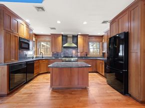 58 Ames St, Sharon MA 02067