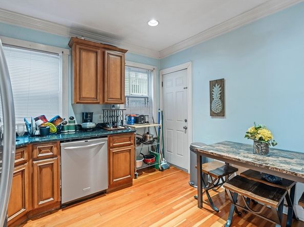 385 Centre St 1, Boston MA 02122