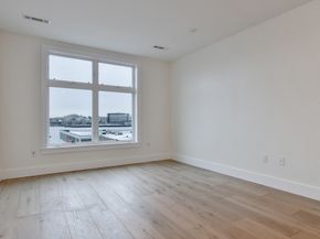 250 Meridian St 306, Boston MA 02128