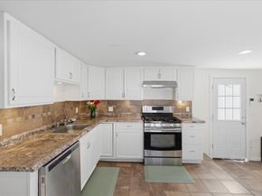 5 Alpine St, Rockland MA 02370