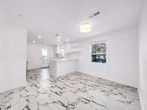 219 Waverly Rd 219, North Andover MA 01845