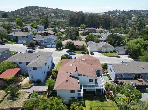3709 Kenwood Avenue, San Mateo CA 94403