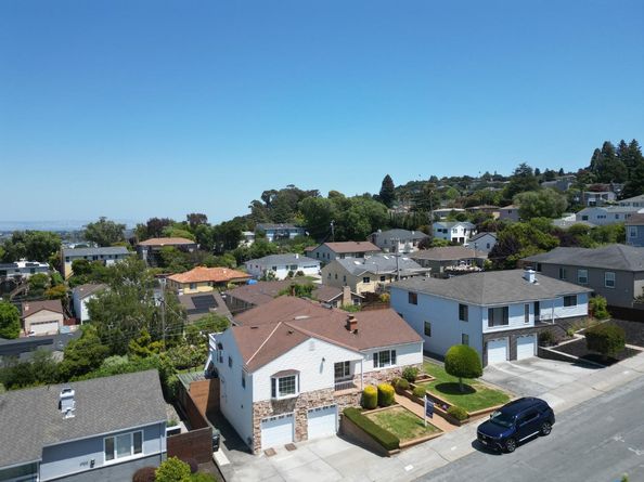 3709 Kenwood Avenue, San Mateo CA 94403