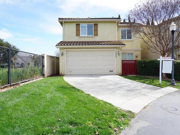 7950 English Oak Circle, Gilroy CA 95020