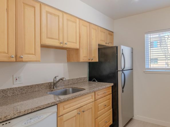 3206 Admiralty Lane, Foster City CA 94404