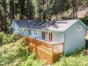 895 Forest Way