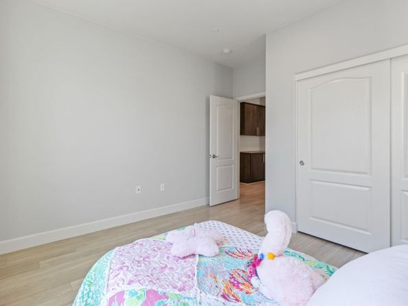 178 Llano De Los Robles Avenue, San Jose CA 95136