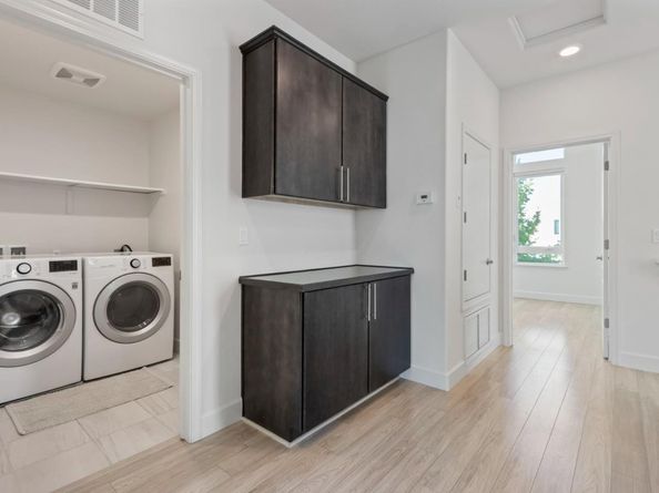 178 Llano De Los Robles Avenue, San Jose CA 95136