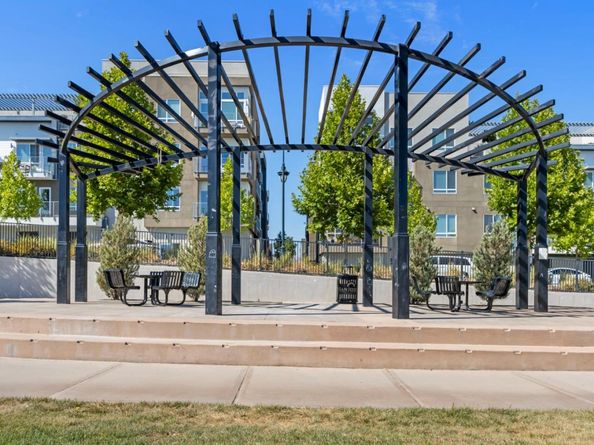178 Llano De Los Robles Avenue, San Jose CA 95136