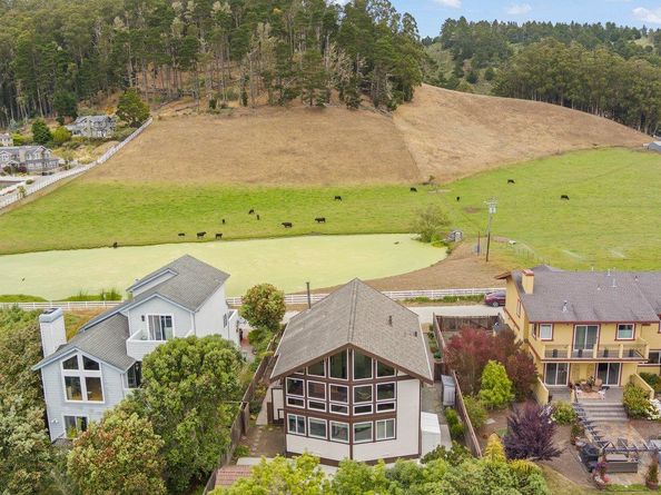 350 6th Avenue, Half Moon Bay CA 94019