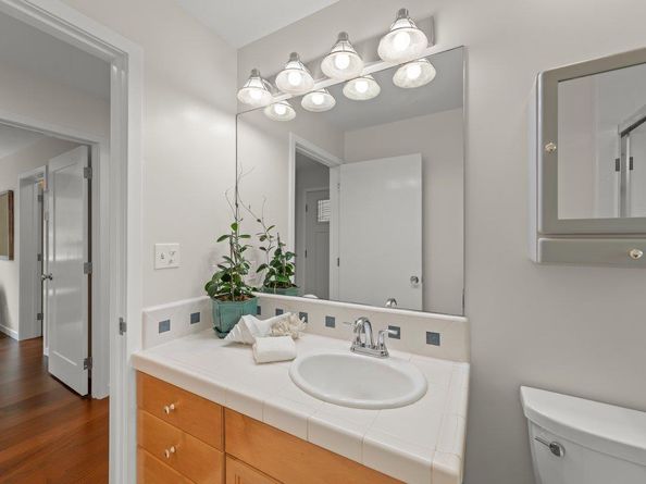 350 6th Avenue, Half Moon Bay CA 94019