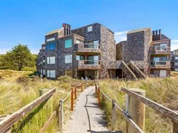 101 Shell Drive 22, Watsonville CA 95076