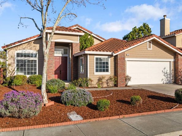 31500 Silvertide Drive, Union City CA 94587