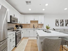 88 N Jackson Avenue 211, San Jose CA 95116