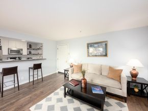2425 S Norfolk Street 204, San Mateo CA 94403