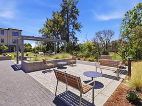 2859 Josephine Lane, Palo Alto CA 94303