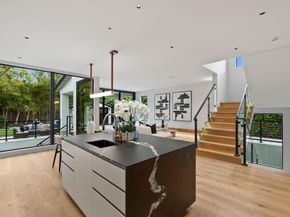 618 Tennyson Avenue, Palo Alto CA 94301