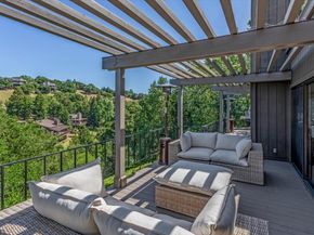5 Sandstone Street, Portola Valley CA 94028