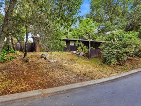 18600 Montpere Way, Saratoga CA 95070