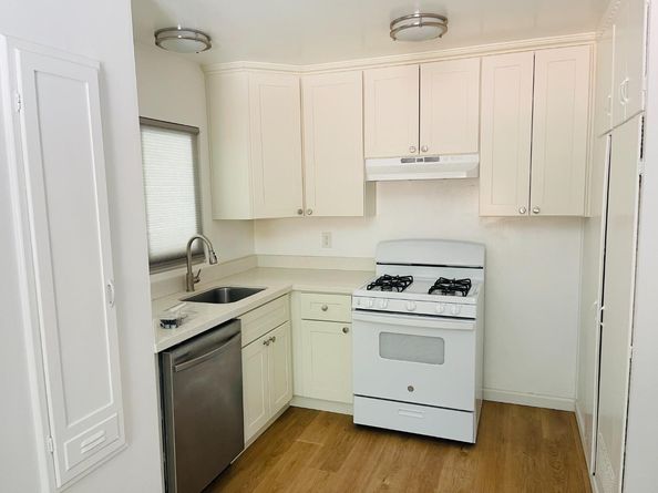 1081 Newhall Street, San Jose CA 95126