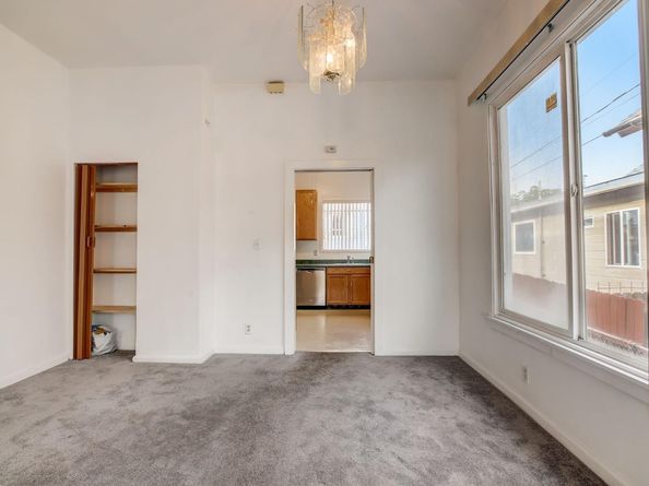 1164 Ocean Avenue, Oakland CA 94608