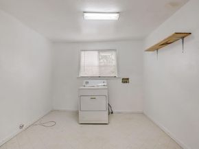 1164 Ocean Avenue, Oakland CA 94608