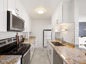 300 Davey Glen Road 3621, Belmont CA 94002