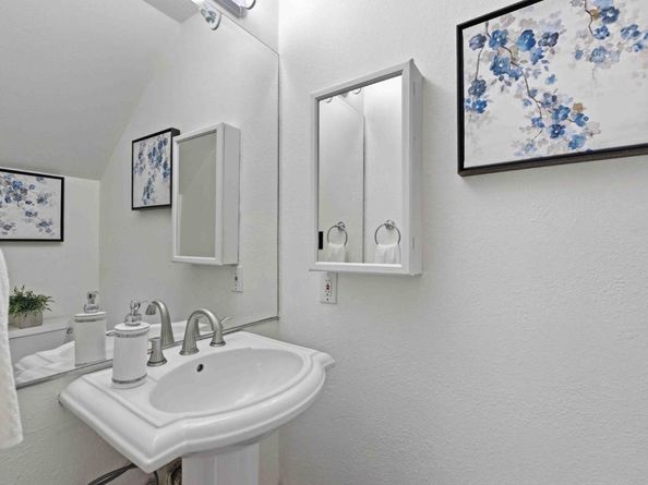 1702 Mount Rushmore Drive, San Jose CA 95127